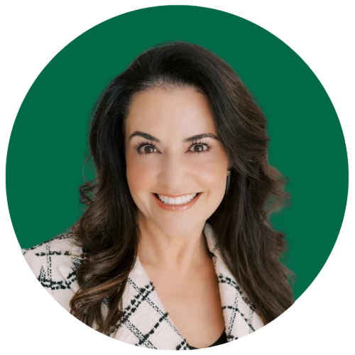 Larisa Olson Headshot